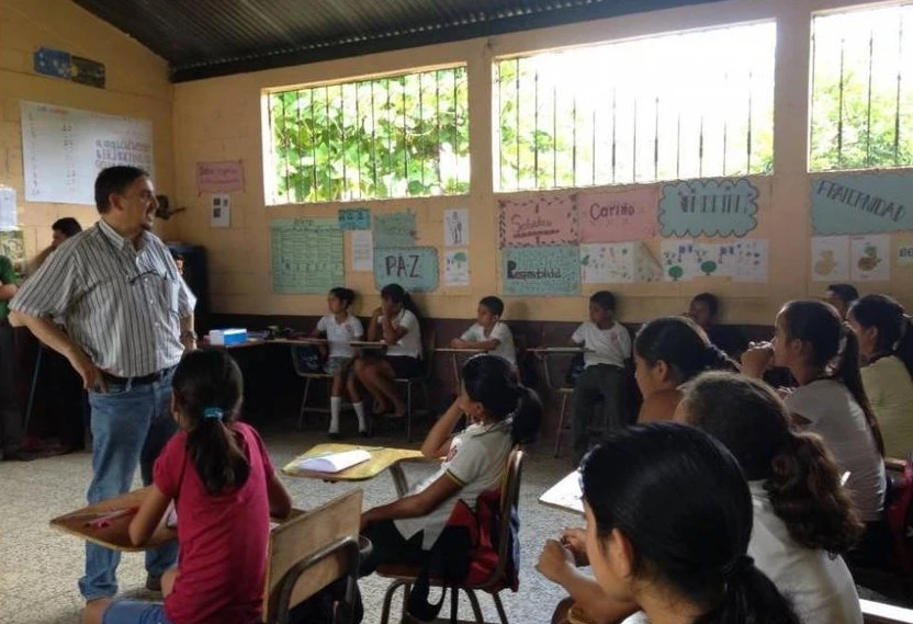 dia del maestro en guatemala