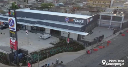 la torre en plaza teca